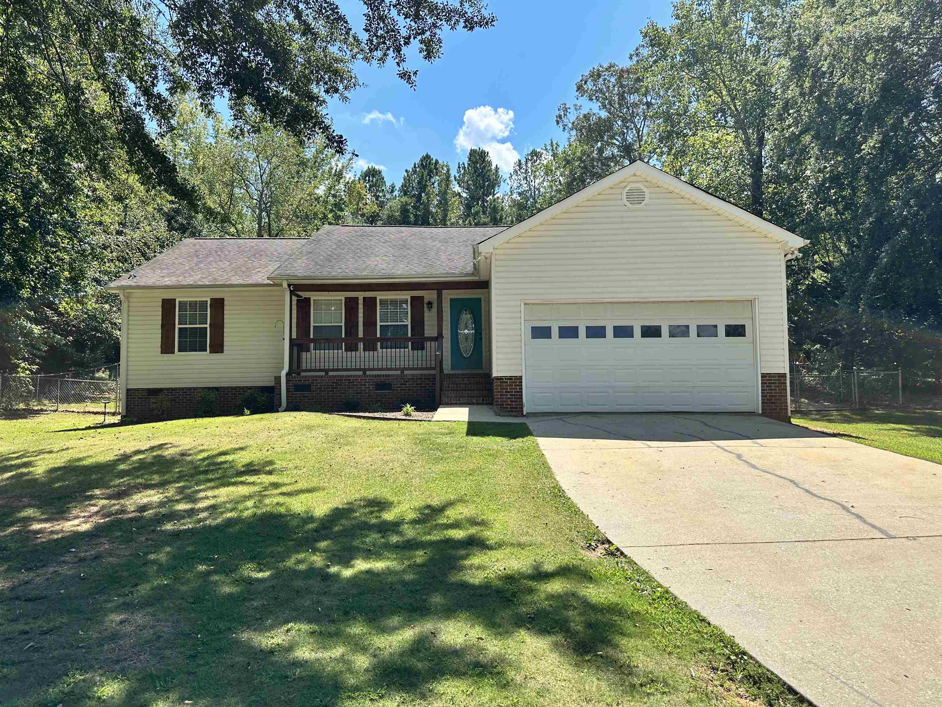 671 Pearson Town Road Moore, SC 29369 - Photo 1 of 21 Gallery Image 1
