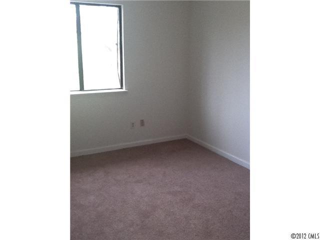 6904 Pence Road Charlotte, NC 28215 - Photo 5 of 7