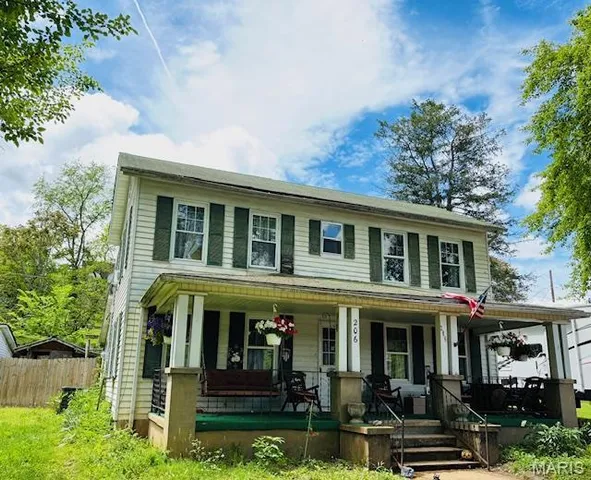 $139,900 | 206 South 1st Street, Steelville, MO 65565