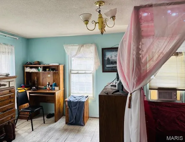 $139,900 | 206 South 1st Street, Steelville, MO 65565