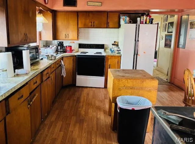 $139,900 | 206 South 1st Street, Steelville, MO 65565