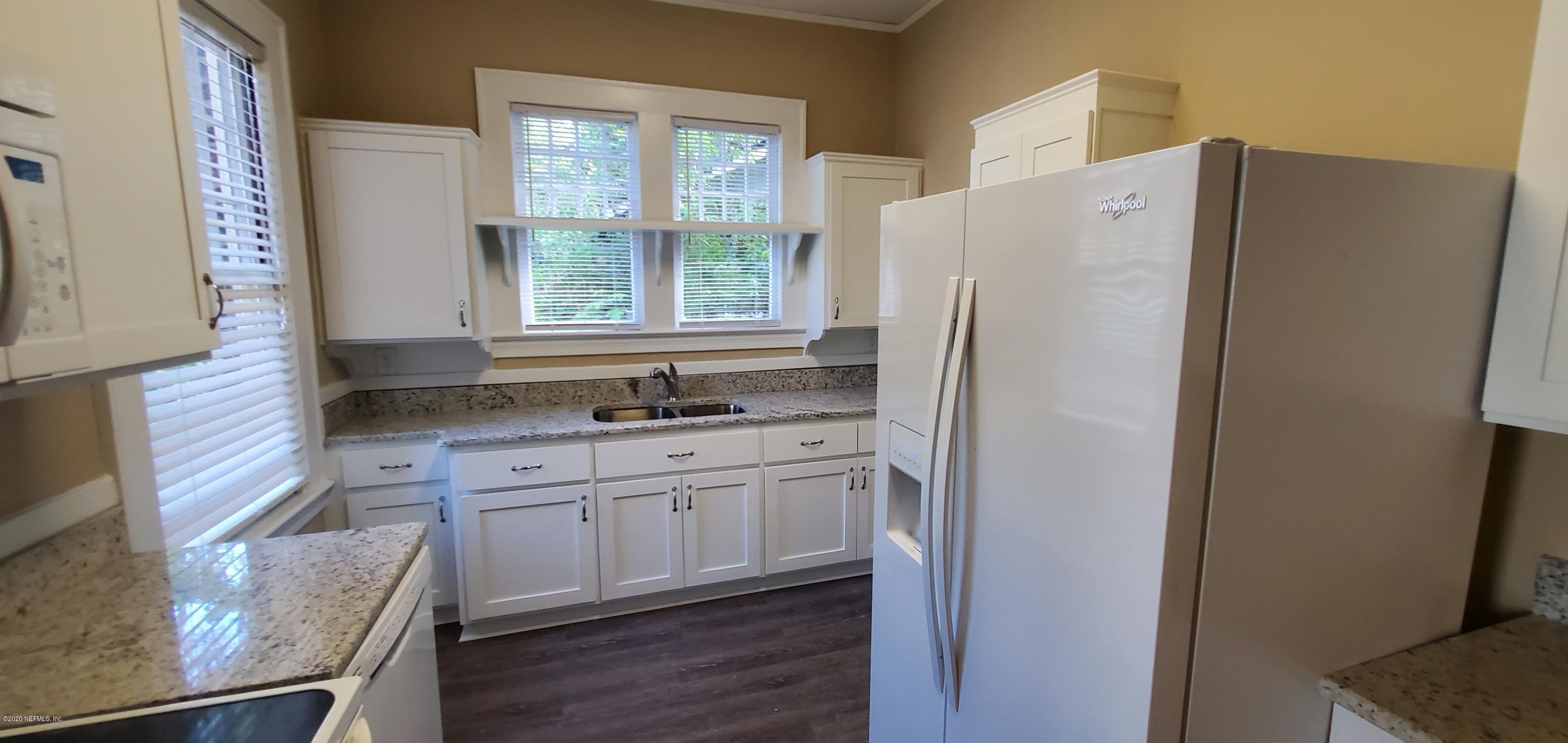 3623 Valencia Road Jacksonville, FL 32205 - Photo 15 of 31 Kitchen