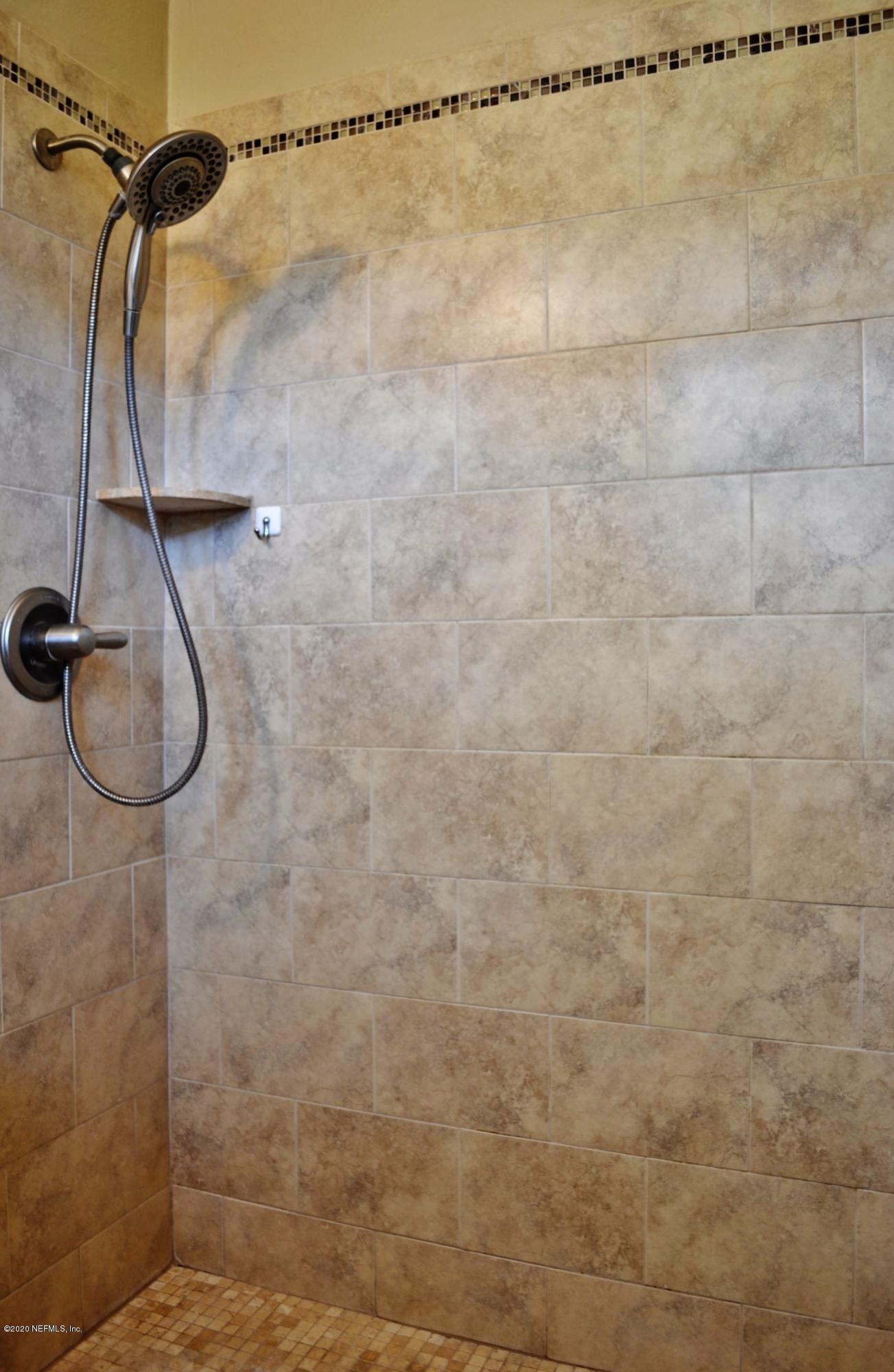 3623 Valencia Road Jacksonville, FL 32205 - Photo 23 of 31 Master Shower