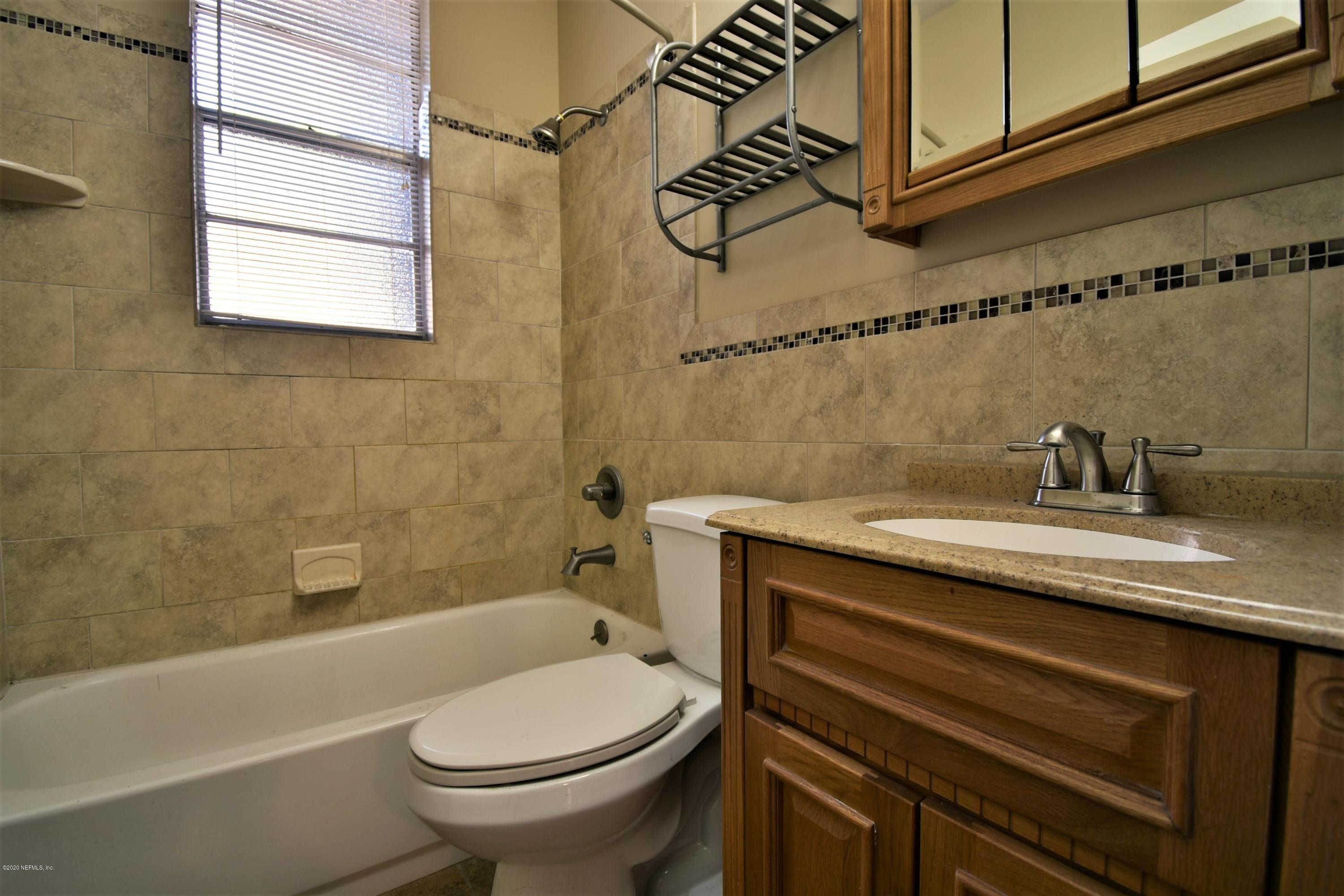 3623 Valencia Road Jacksonville, FL 32205 - Photo 26 of 31 2nd Bathroom