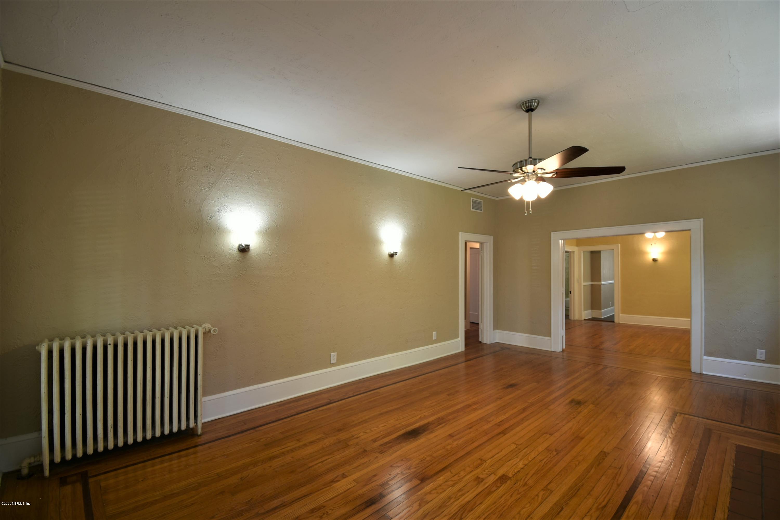 3623 Valencia Road Jacksonville, FL 32205 - Photo 10 of 31 Living Area