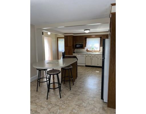 60 Jenness Street Springfield, MA 01104 - Photo 7 of 25