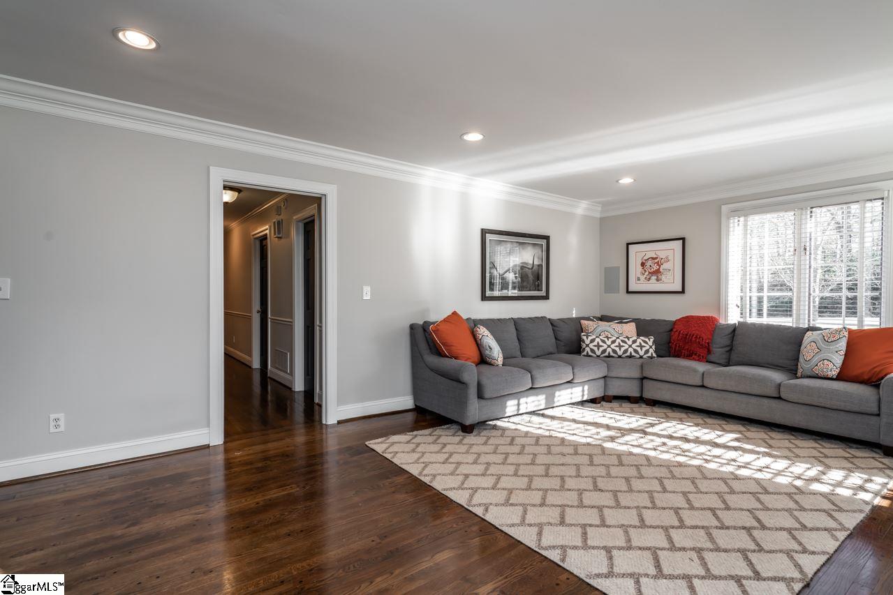 1422 Parkins Mill Road Greenville, SC 29607 - Photo 16 of 30