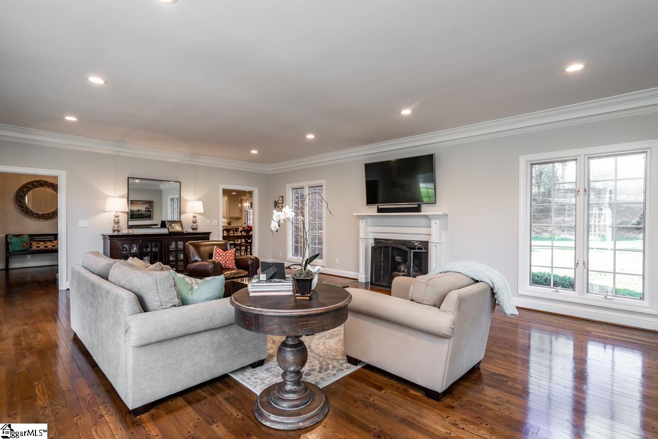 1422 Parkins Mill Road Greenville, SC 29607 - Photo 8 of 30