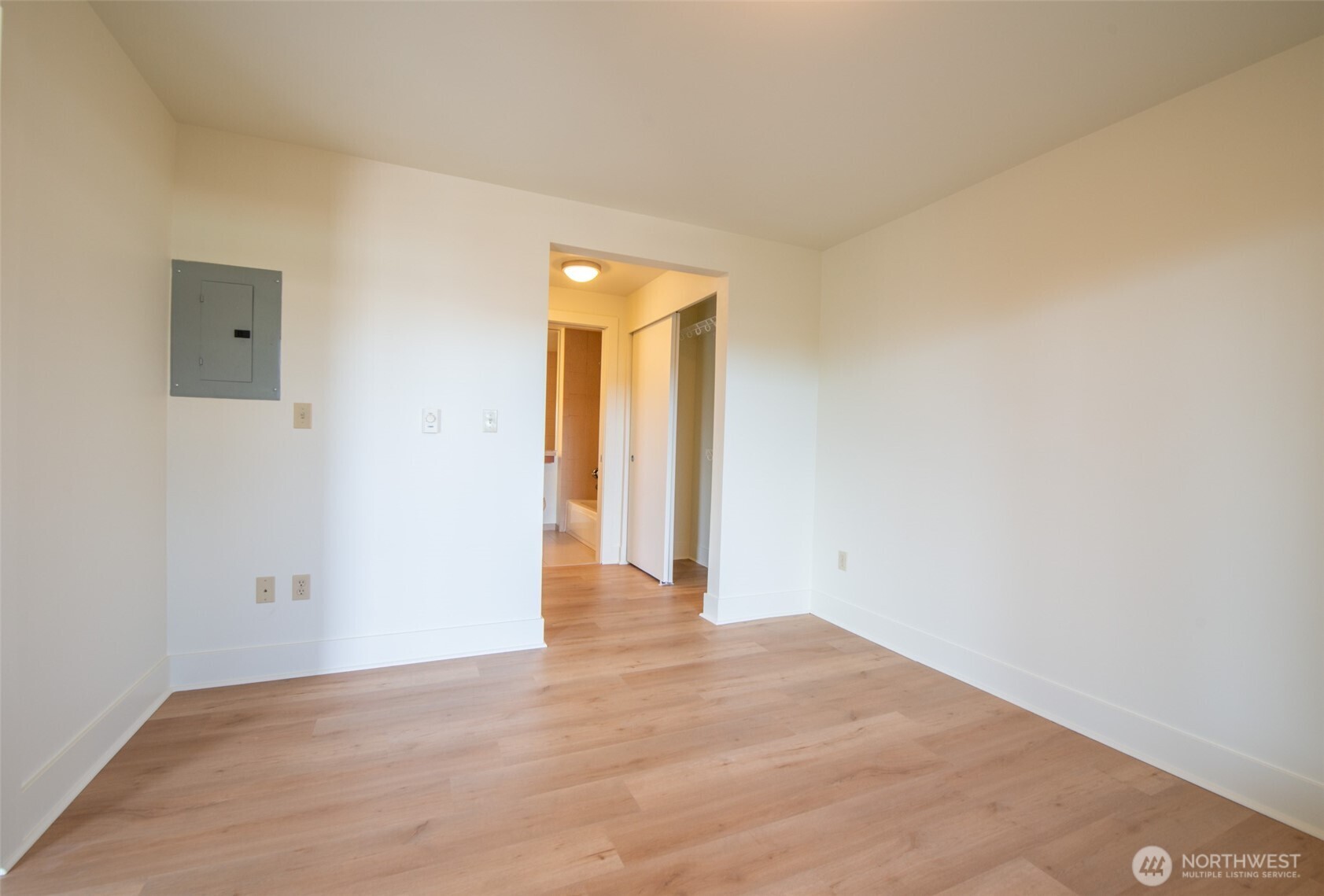 1550 Eastlake Avenue East, Unit 201 Seattle, WA 98102 - Photo 7 of 30 a view of an empty room