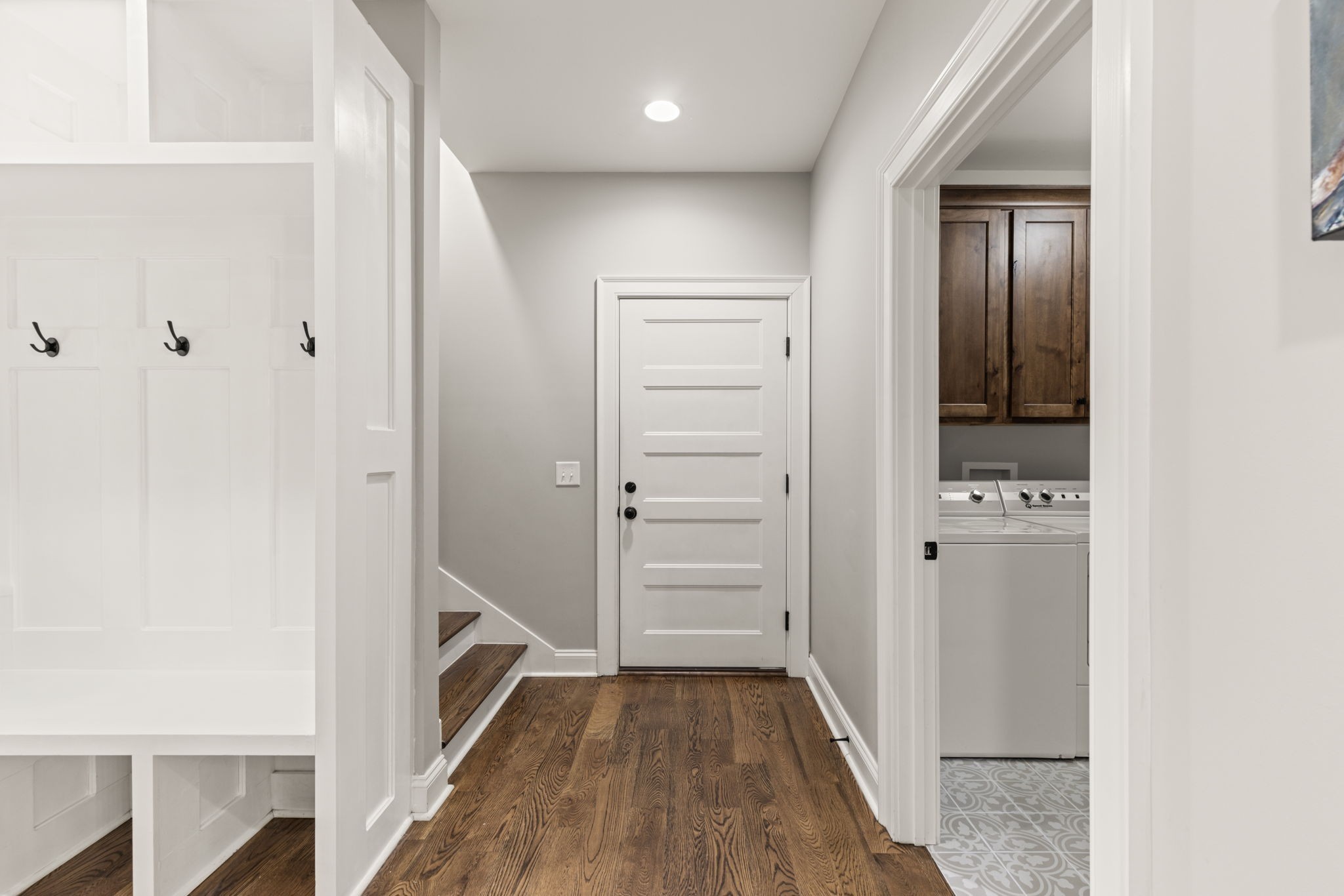 6012 Bethlehem Road Springfield, TN 37172 - Photo 31 of 60 a view of hallway with wooden floor