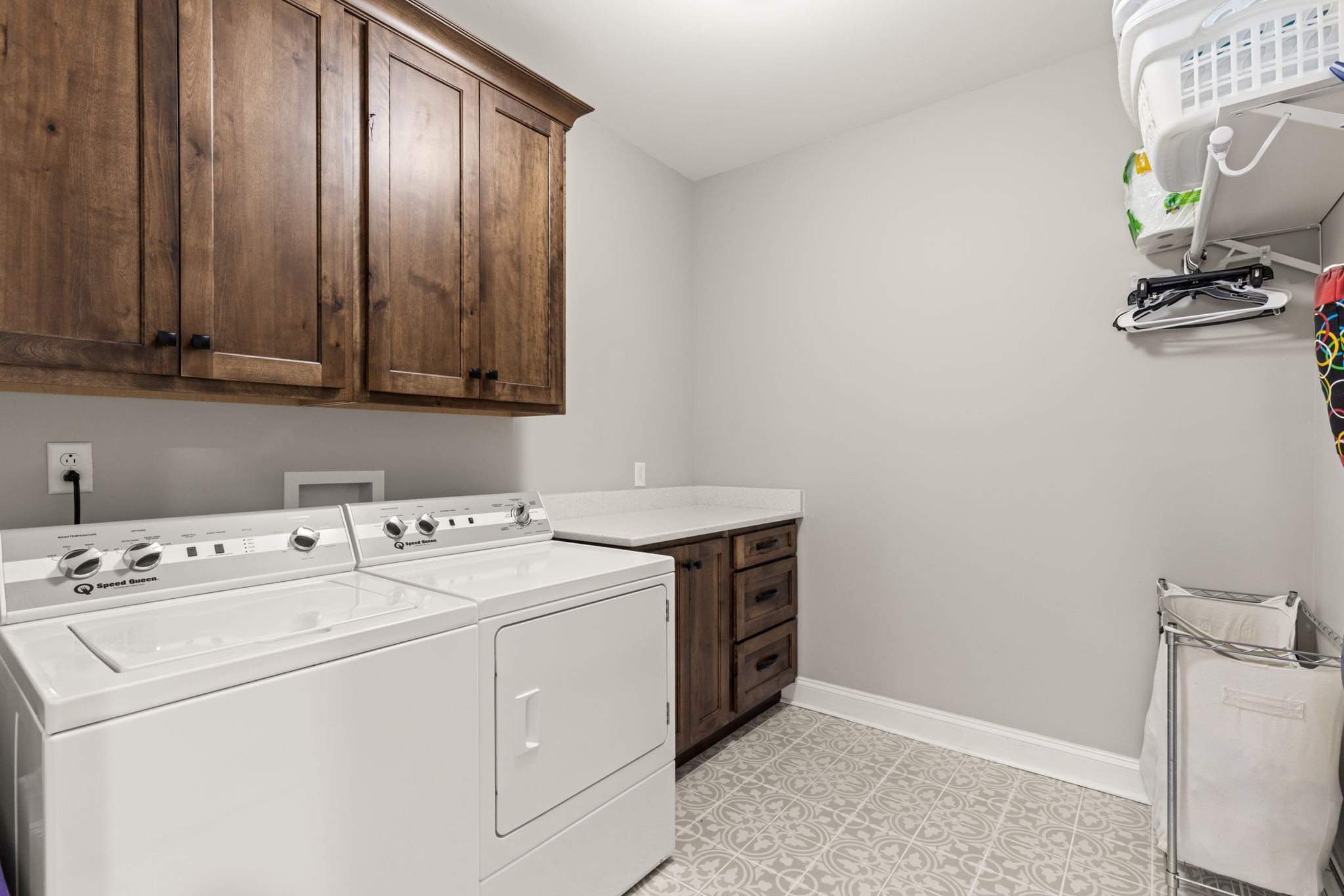 6012 Bethlehem Road Springfield, TN 37172 - Photo 34 of 60 a utility room with dryer and washer