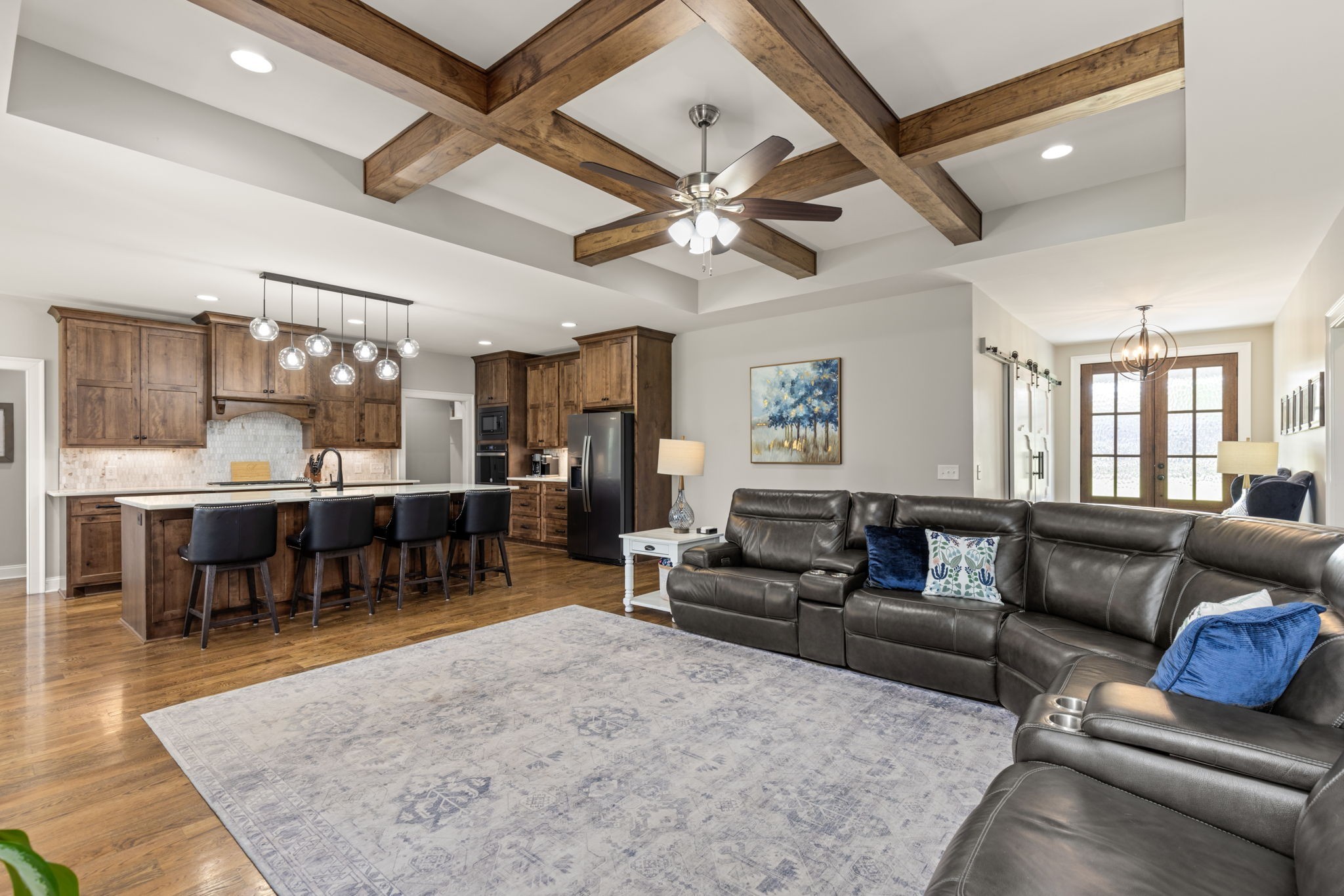6012 Bethlehem Road Springfield, TN 37172 - Photo 6 of 60 a living room with furniture and a dining table