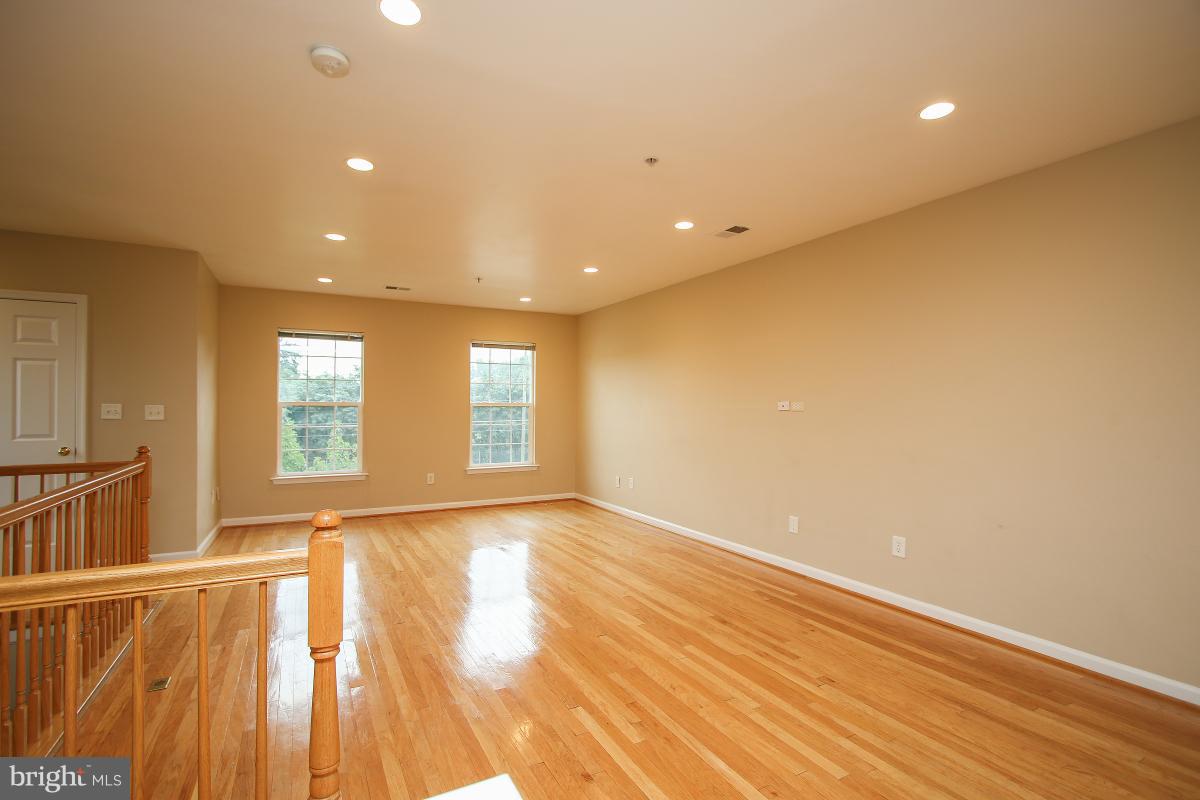 2046 University Boulevard West, Unit 12 Silver Spring, MD 20902 - Photo 7 of 30 Living Room