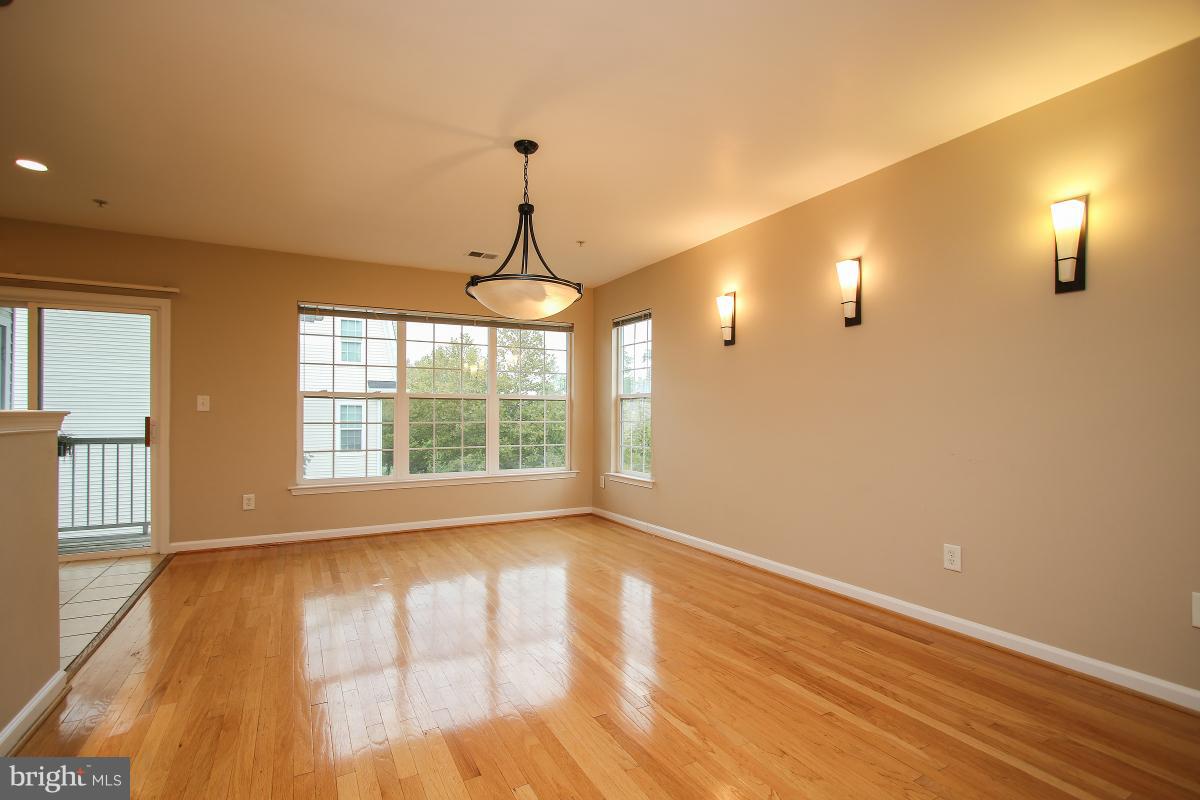 2046 University Boulevard West, Unit 12 Silver Spring, MD 20902 - Photo 10 of 30 Dining Room