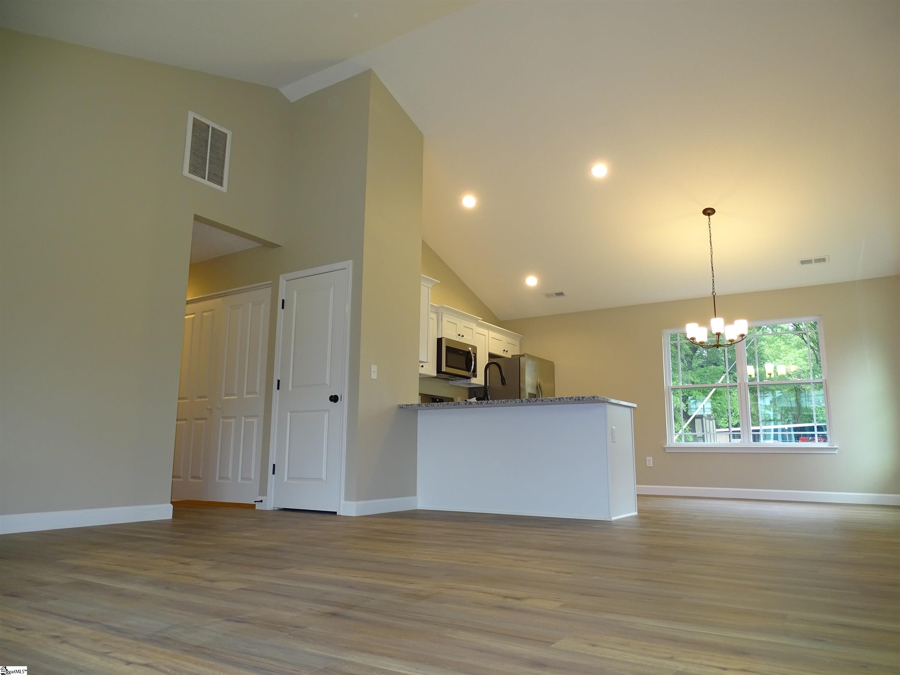 528-530 Tucapau Road Startex, SC 29385 - Photo 5 of 19 Gallery Image 5