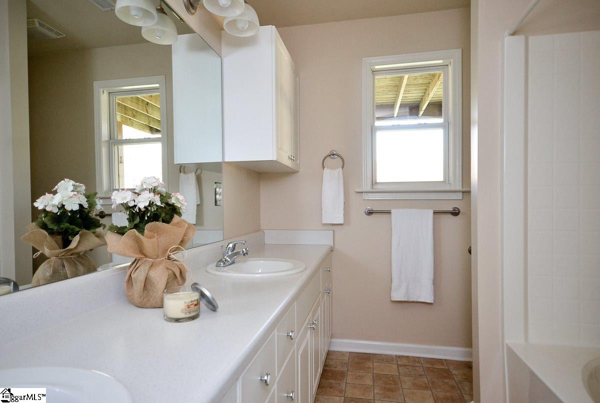 2117 Bethel Road Simpsonville, SC 29681 - Photo 29 of 34 Gallery Image 29