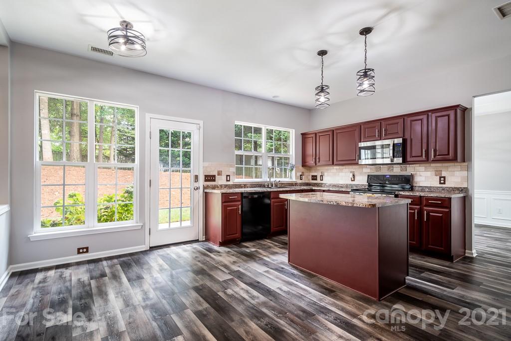 18011 Harbor Mist Road Cornelius, NC 28031 - Photo 11 of 35 Gallery Image 11