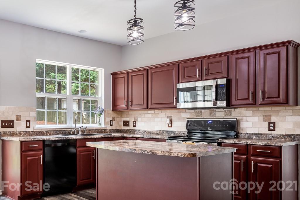 18011 Harbor Mist Road Cornelius, NC 28031 - Photo 12 of 35 Gallery Image 12