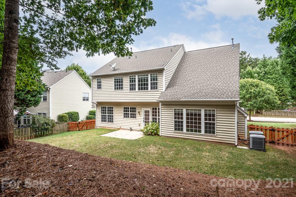 18011 Harbor Mist Road Cornelius, NC 28031 - Photo 29 of 35 Gallery Image 29