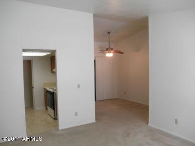 1402 East Guadalupe Road, Unit 246 Tempe, AZ 85283 - Photo 6 of 18 Living Room