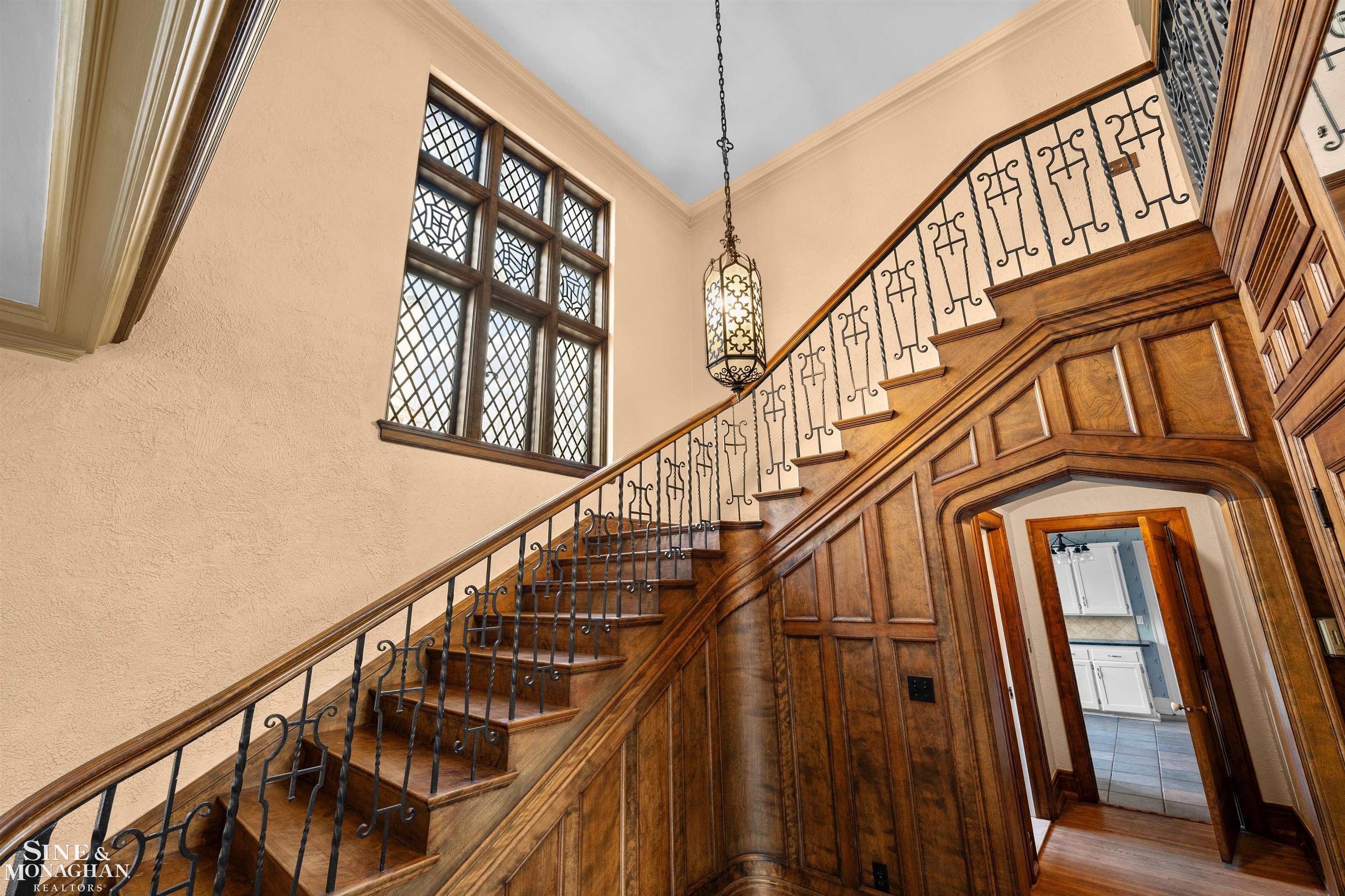 812 Whittier Road Grosse Pointe, MI 48230 - Photo 30 of 70 50163662-5da800c0-0669-4354-8a10-4a31f54ab1ab.JPG