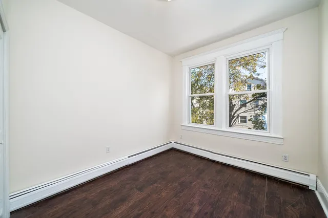 $2,000 | 224 Linden Avenue, Unit 4, Jersey City, NJ 07305