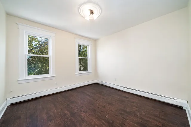 $2,000 | 224 Linden Avenue, Unit 4, Jersey City, NJ 07305