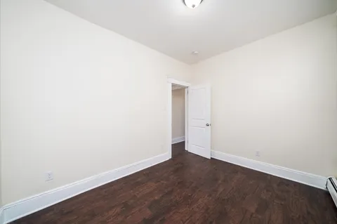 $2,000 | 224 Linden Avenue, Unit 4, Jersey City, NJ 07305