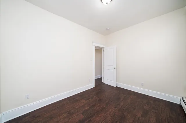 $2,000 | 224 Linden Avenue, Unit 4, Jersey City, NJ 07305