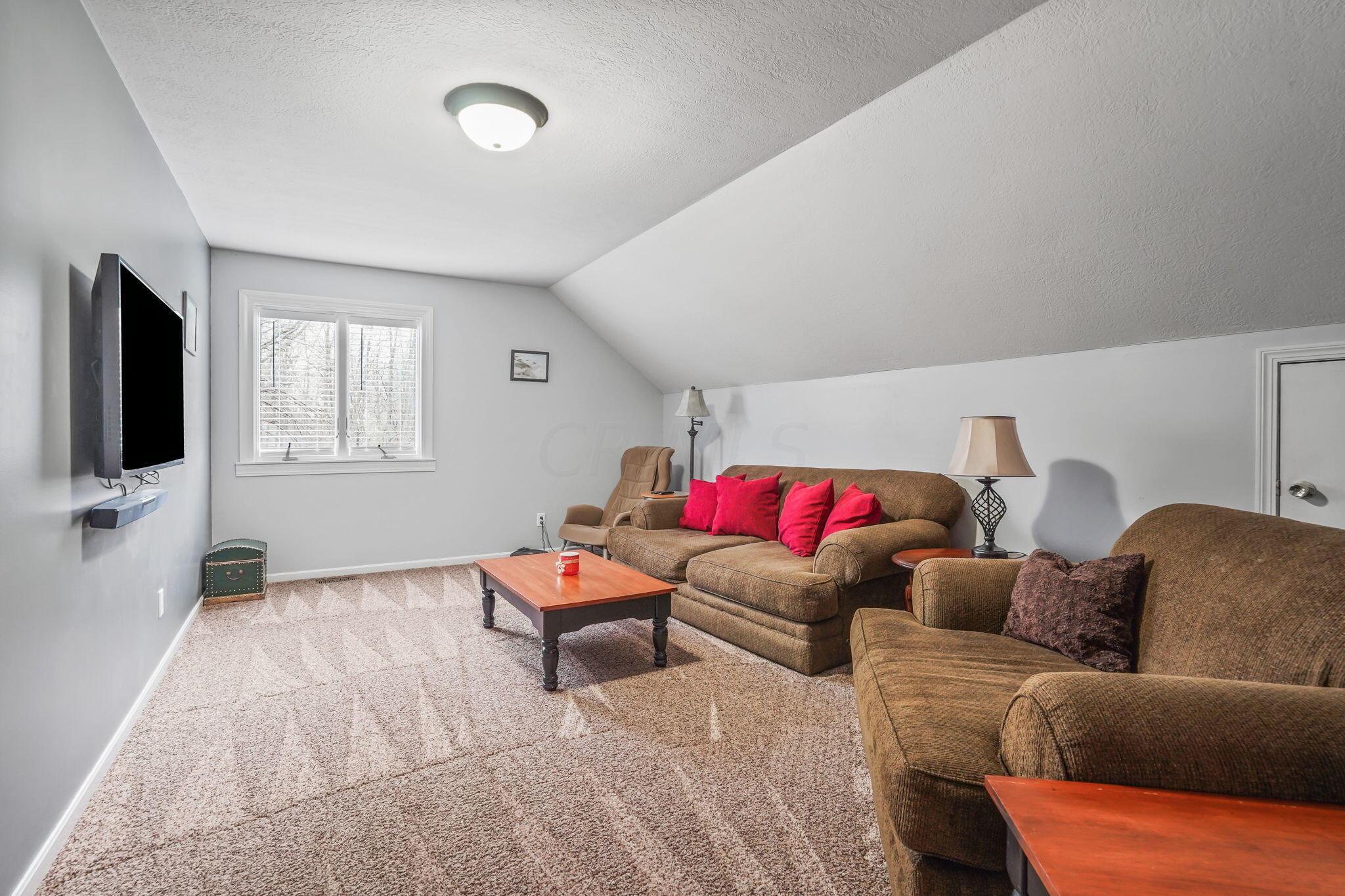 3325 Braumiller Road Delaware, OH 43015 - Photo 13 of 42 Sitting room/office off of the primary bedroom