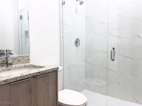 $2,200 | 8033 Melody Circle, LaBelle, FL 33935