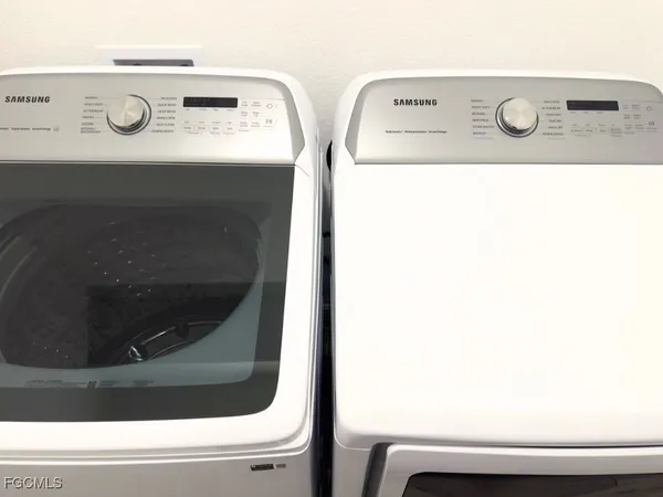 $2,200 | 8033 Melody Circle, LaBelle, FL 33935