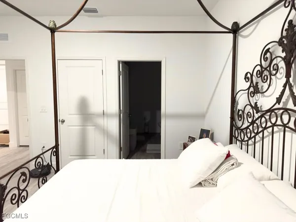 $2,200 | 8033 Melody Circle, LaBelle, FL 33935