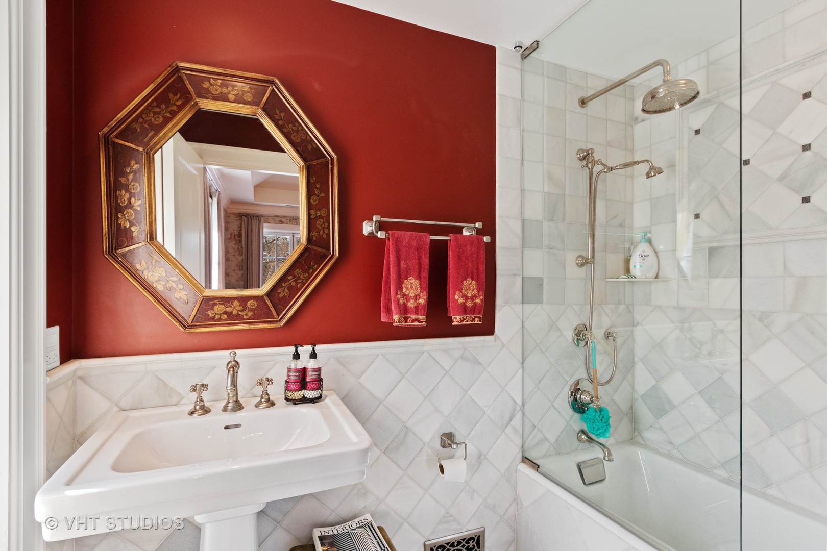 1291 Elm Tree Road Lake Forest, IL 60045 - Photo 28 of 56 a bathroom with a sink a bathtub and a mirror
