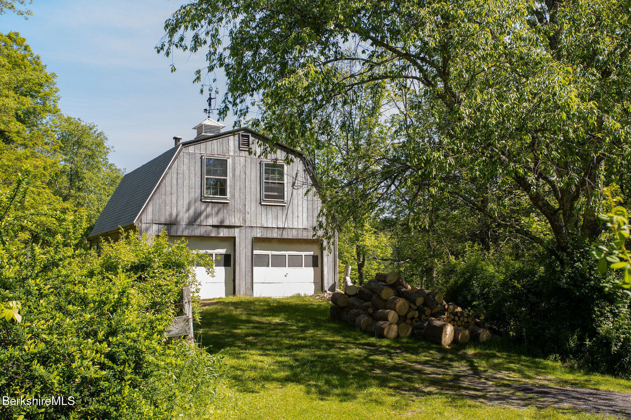 95 Town Hill Road Middlefield, MA 01235 - Photo 38 of 58 0037-barn-exterior