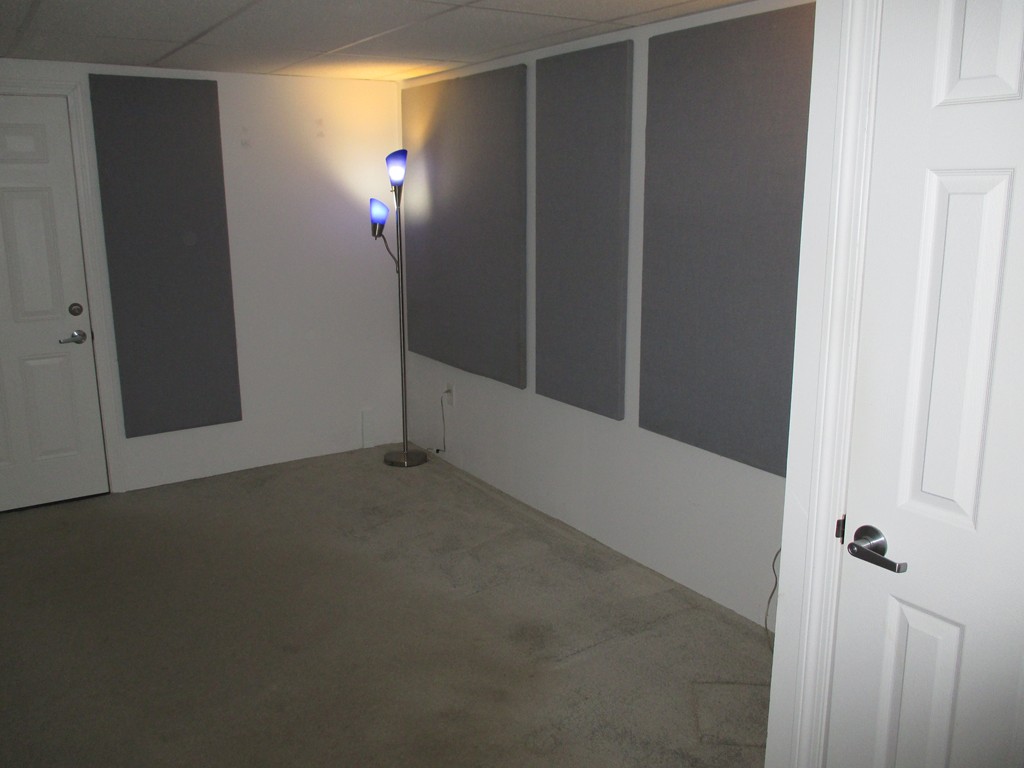 113 Ariel Circle, Unit 113 Sutton, MA 01590 - Photo 38 of 39 a view of empty room