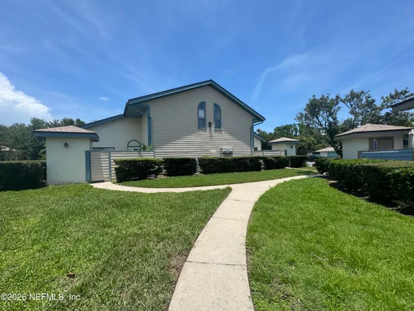 $1,895 | 1904 East Challenger Court, Unit 1904, Jacksonville, FL 32233