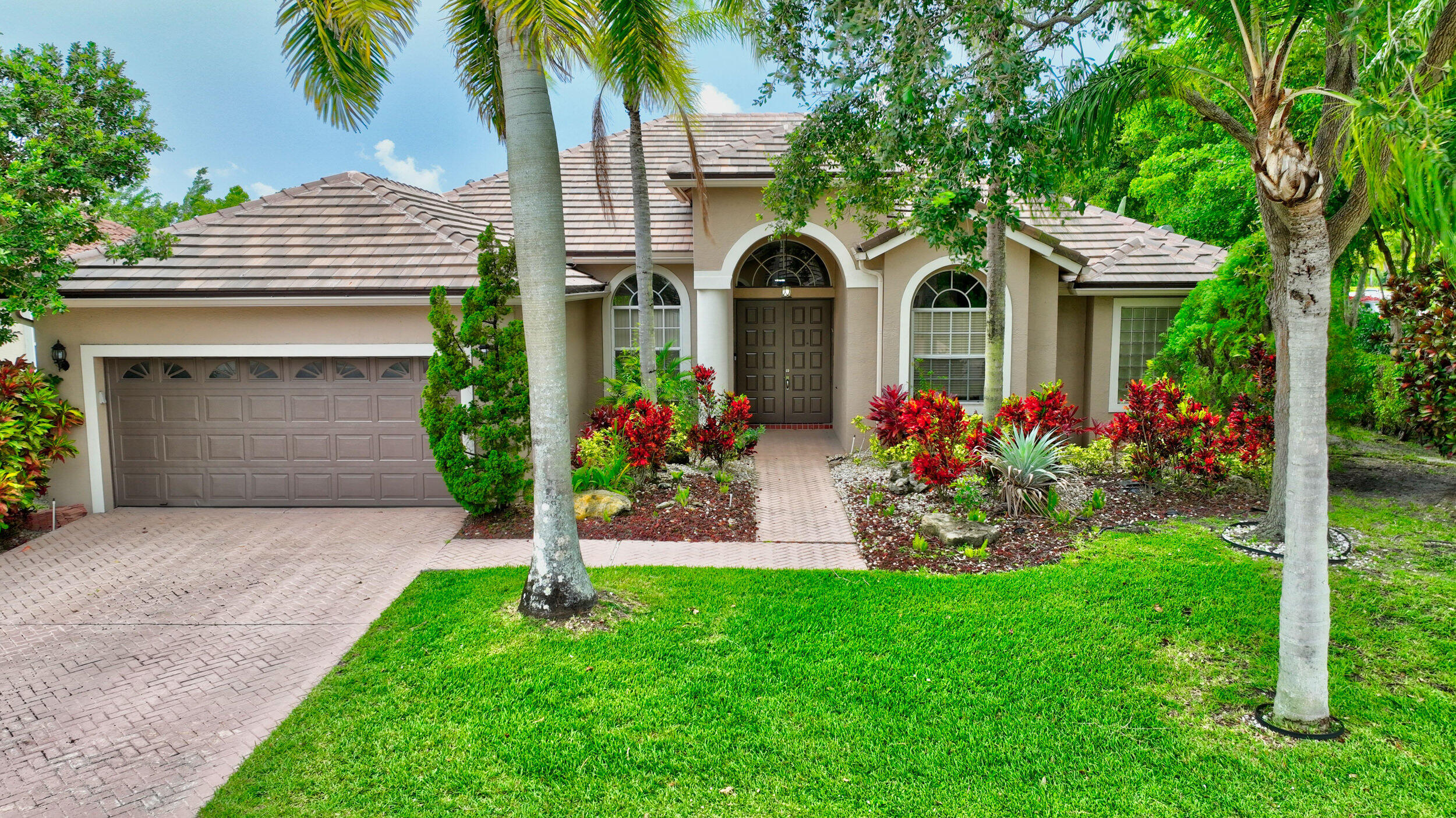 21633 Lynhurst Way Boca Raton, FL 33428 - Photo 1 of 58 Front