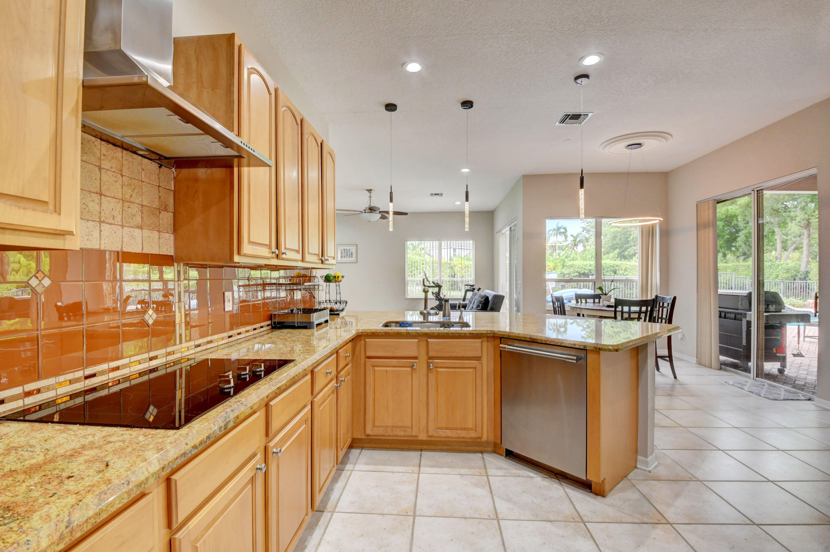 21633 Lynhurst Way Boca Raton, FL 33428 - Photo 9 of 58 68_dsc_4217_18_19_20_21