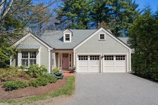 $2,495,000 | 12 Fillmore Place, Unit 12, Weston, MA 02493