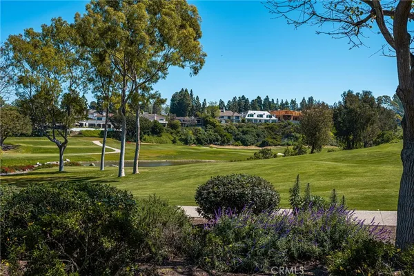 $10,000 | 5 Rue Fontainebleau, Newport Beach, CA 92660