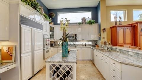6552 Northwest 32nd Way Boca Raton, FL 33496 - Photo 11 of 26 kitchen