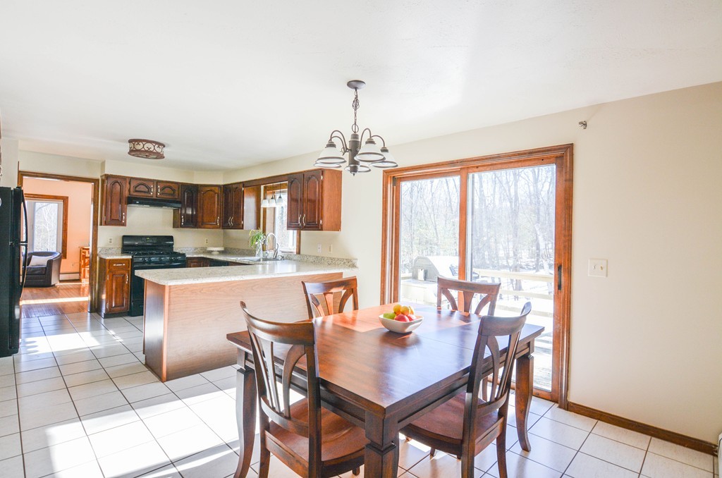 22 Michigan Road Tyngsborough, MA 01879 - Photo 4 of 20
