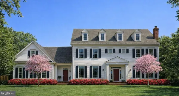 $1,625,000 | 904 Locust Street, Herndon, VA 20170