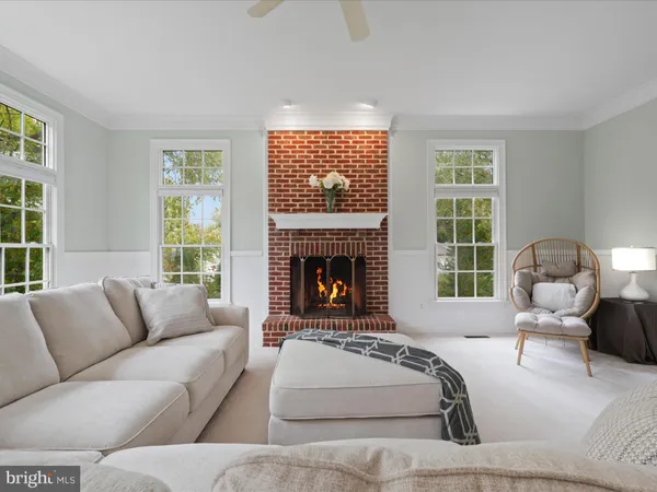 $1,625,000 | 904 Locust Street, Herndon, VA 20170