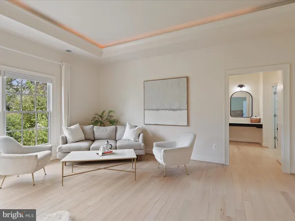 $1,625,000 | 904 Locust Street, Herndon, VA 20170