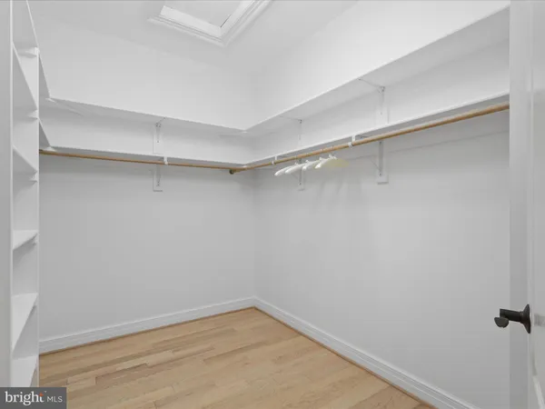 $1,625,000 | 904 Locust Street, Herndon, VA 20170