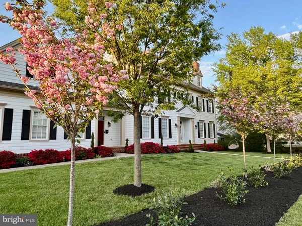 $1,625,000 | 904 Locust Street, Herndon, VA 20170