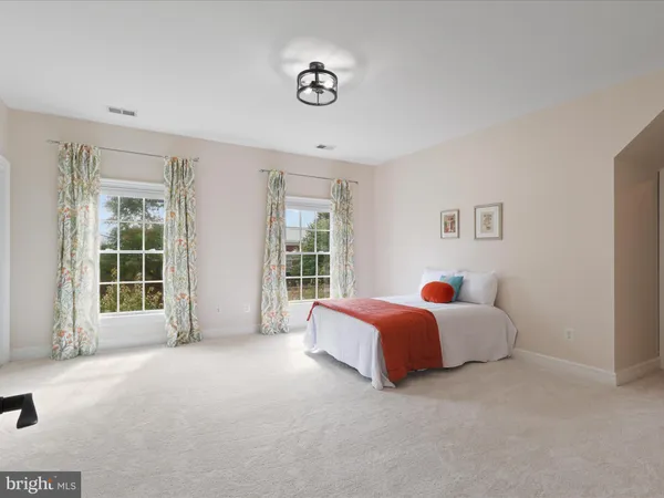 $1,625,000 | 904 Locust Street, Herndon, VA 20170
