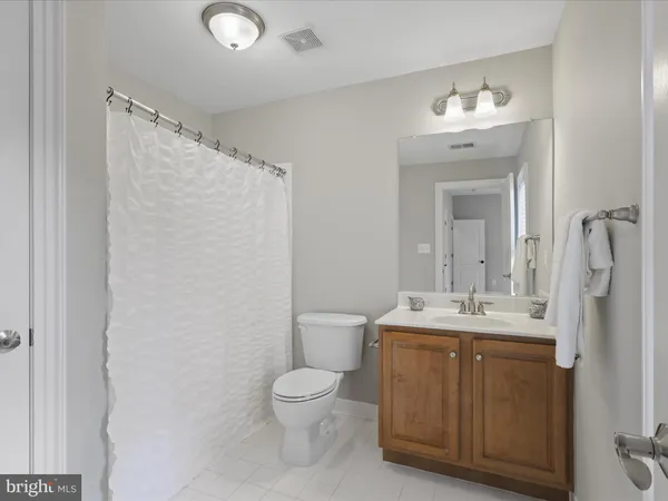 $1,625,000 | 904 Locust Street, Herndon, VA 20170